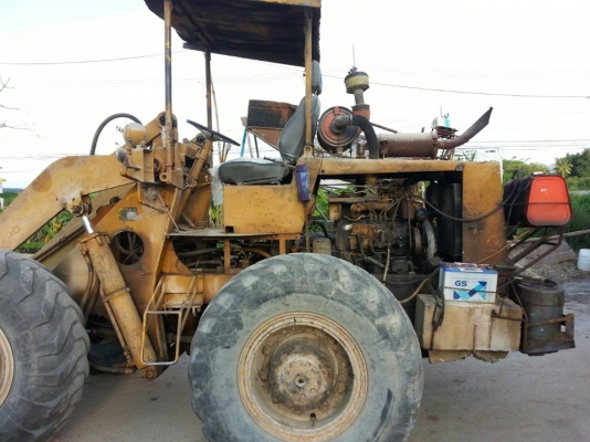 ขายรถตัก  TCM   STD  25  ถูกๆ พร้อมใช้ครับ  ต่อรองราคาได้ครับ