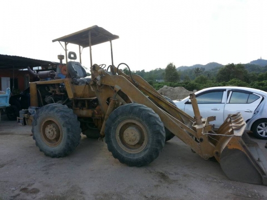 ขายรถตัก  TCM   STD  25  ถูกๆ พร้อมใช้ครับ  ต่อรองราคาได้ครับ