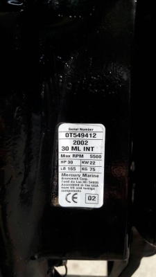 เครื่องเรือ MERCURY 30 HP สภาพ 99 \%