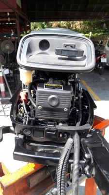 เครื่องเรือ MERCURY 30 HP สภาพ 99 \%
