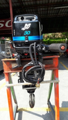 เครื่องเรือ MERCURY 30 HP สภาพ 99 \%