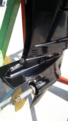 เครื่องเรือ MERCURY 30 HP สภาพ 99 \%