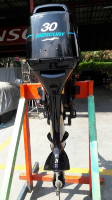 เครื่องเรือ MERCURY 30 HP สภาพ 99 \%