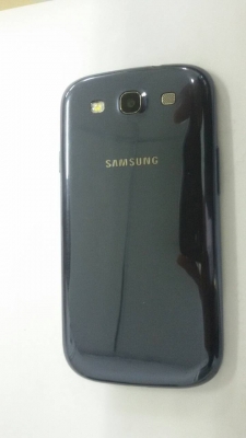 Samsung Galaxy S3 สภาพดี การใช้งานปกติ ไม่เคยทำหล่นจากที่สูง *มีรอยขอบนิดเดียวหลุดมือหล่นเบาๆ ขณะนั่ง* ผู้หญิงใช้ ซื้อมือ 1 สนใจดูของได้ที่ The Mall บางแค Samsung Galaxy S3 สภาพดี การใช้งานปกติ ไม่เคยทำหล่นจากที่สูง *มีรอยขอบนิดเดียวหลุดมือหล่นเบาๆ ขณะนั่ง* ผู้หญิงใช้ ซื้อมือ 1 สนใจดูของได้ที่ The Mall บางแค