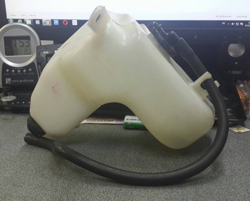 ถังพักน้ำ TOYOTA wish วิส