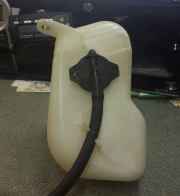 ถังพักน้ำ TOYOTA wish วิส