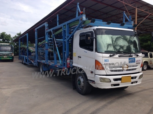 รถเทเลอร์บรรทุกรถยนต์  ยี่ห้อ HINO 212 แรงม้า  ปีจดทะเบียน 2547