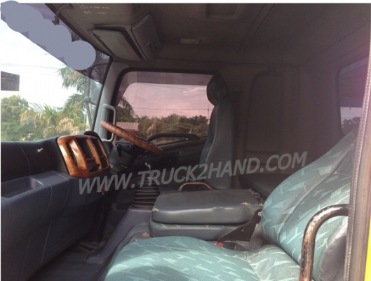 รถเทเลอร์บรรทุกรถยนต์  ยี่ห้อ HINO 212 แรงม้า  ปีจดทะเบียน 2547