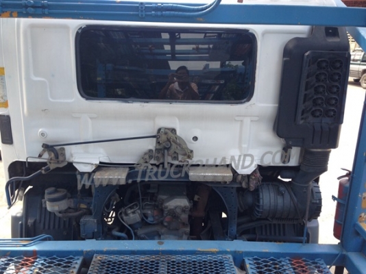 รถเทเลอร์บรรทุกรถยนต์  ยี่ห้อ HINO 212 แรงม้า  ปีจดทะเบียน 2547