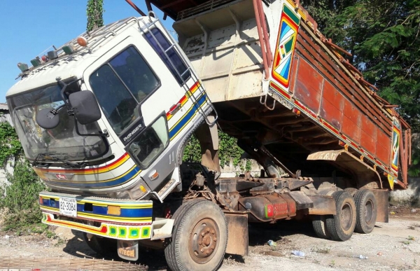 สิบล้อ ฮีโน่ FM3M 240 สโลส 2เพา ดั้ม มีระบบลากลูก สภาพดีพร้อมใช้งาน ทะเบียนพร้อมโอน