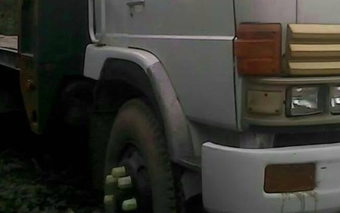 **460,000 บ.ต่อรอง/// 10ล้อเทนเลอร์ HINO-185 HP ท้ายลาด ขน-ย้ายแบคโฮ PC200 **ขาย 10ล้อเทนเลอร์ HINO KT-185 เพลาเดียวท้ายลาด ขน-ย้าย แบคโฮ PC-200 สภาพพร้อมใช้ ราคาเบาๆ HINO KT-725 วางเครื่อง HO7C-185HP(ลงเล่ม) เครื่องดี ครับ แน่น แรงดี เกียร์ดี ไม่หลุด ช่ว