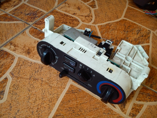 สวิตช์แอร์ของรถNISSAN สวิตช์แอร์ของรถNISSAN