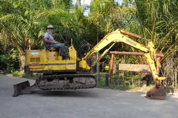 ลดกระหน่ำ!!ขายแบคโฮ YANMAR YB25(เท่าpc30) เดิมจากญี่ปุ่น ทำงานสมบูรณ์ทุกระบบ รับรองไม่ผิดหวัง 110,000 เท่านั้น!!