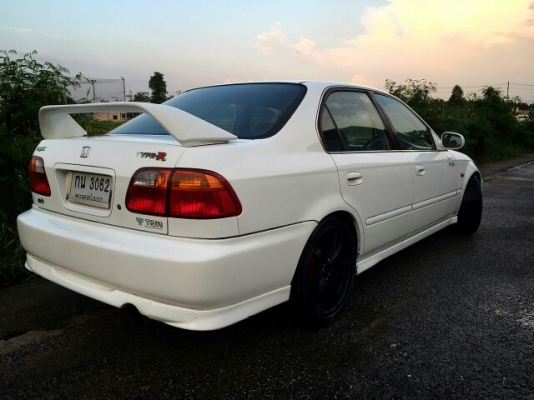 Honda civic ตาโต lev. Mt 1.6 ไม่แก๊ส Honda civic ตาโต lev. Mt 1.6 ไม่แก๊ส