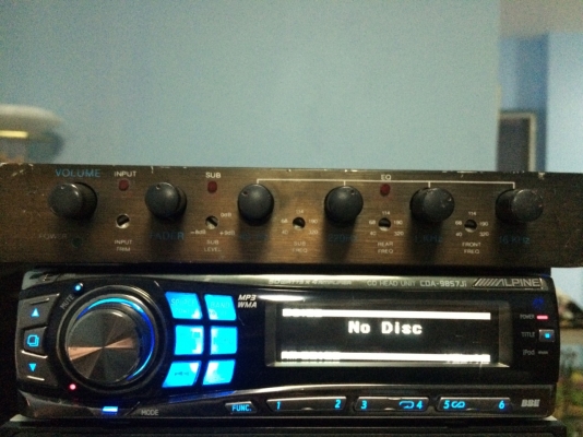 ปรี CRITICAL MASS Engineer P1 4แบน CROSSOVER Made in USA เสียงไม่ต้องพูดถึง ค่ายนี้ไม่ทำให่ผิดหวัง มือ2