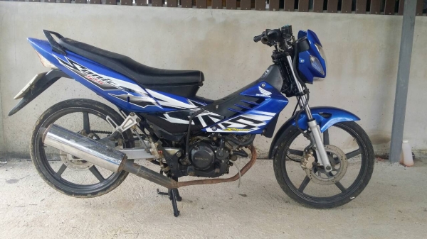 ขายโซนิคตัวใหม่ปี48รถเดิมๆขาย12000งดต่อ