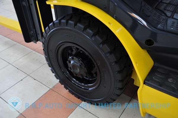 ขายรถโฟล์คลิฟท์มือสอง KOMATSU รุ่น FD25T-17-309058  ราคา 395,000บาท รุ่นใหม่ล่าสุด