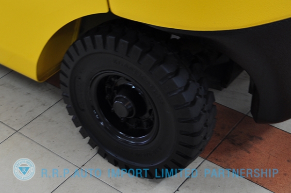 ขายรถโฟล์คลิฟท์มือสอง KOMATSU รุ่น FD25T-17-309058  ราคา 395,000บาท รุ่นใหม่ล่าสุด