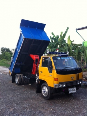 ขายรถบรรทุก 6 ล้อ สภาพดีพร้อมใช้งาน ด่วน!