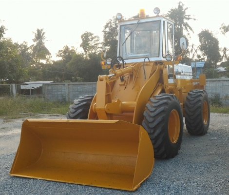 รถตัก สวยๆ KOMATSU 510 กรองเดี่ยว ซีเรียล 17,000 นำเข้าจากญี่ปุ่น โทร.090-986-2521 อ๊อบ