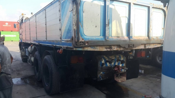 ขาย10ล้อดั้มUD320แรงรถห้างปี46