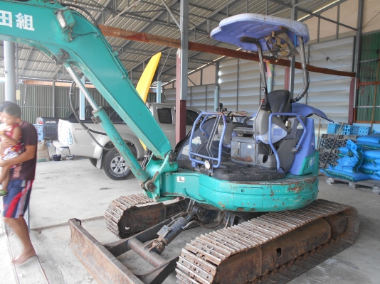 ขาย โคมะสุ รุ้นPC.45 MR.1 รถซื่อมาต้นปี 58 สพาภสวยพร้อมใช็ ไม่มีคนคับราคา 495000ตกลงแล้วครับวันที่4ส่งขอนแก่นครับ