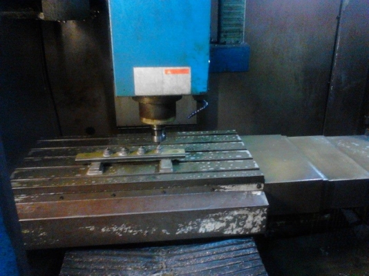 ขายเครื่อง CNC TAKUMI    สภาพพร้อมใช้คับใช้งานปกติคับ  2เเม็กกาซีน  ขายเองไม่ผ่านนายหน้า087-6835269 ต่อรองได้คับ