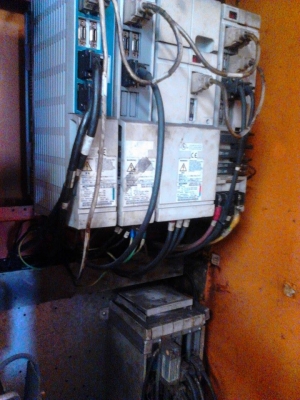 ขายเครื่อง CNC TAKUMI    สภาพพร้อมใช้คับใช้งานปกติคับ  2เเม็กกาซีน  ขายเองไม่ผ่านนายหน้า087-6835269 ต่อรองได้คับ