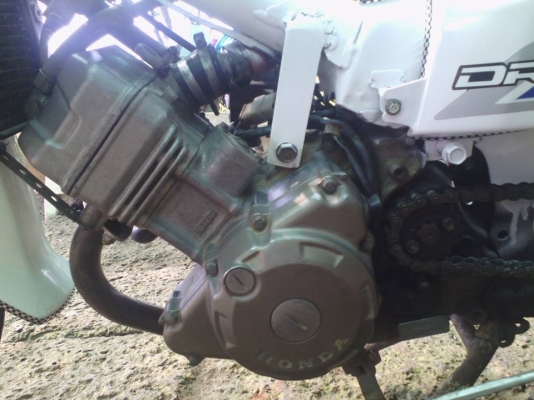 ขาย ดรีมคุรุเครื่องโซ125 รถพร้อมใช้งาน มีเล่มทะเบียนเครื่อง+ใบซื้อขายจากทางร้าน ค่าตัว 9500 บาท สนใจโทร.089-8054390 โอ๋ อยู่จังหวัด ลพบุรี