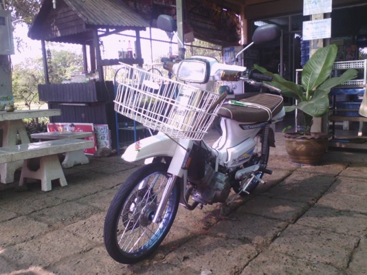 ขาย ดรีมคุรุเครื่องโซ125 รถพร้อมใช้งาน มีเล่มทะเบียนเครื่อง+ใบซื้อขายจากทางร้าน ค่าตัว 9500 บาท สนใจโทร.089-8054390 โอ๋ อยู่จังหวัด ลพบุรี