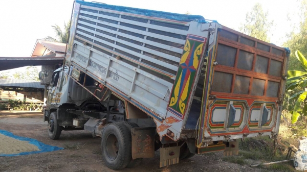 หกล้อ ฮีโน่ FD195ดั้ม เกษตร สภาพสวยพร้อมใช้ ทะเบียนพร้อมโอน