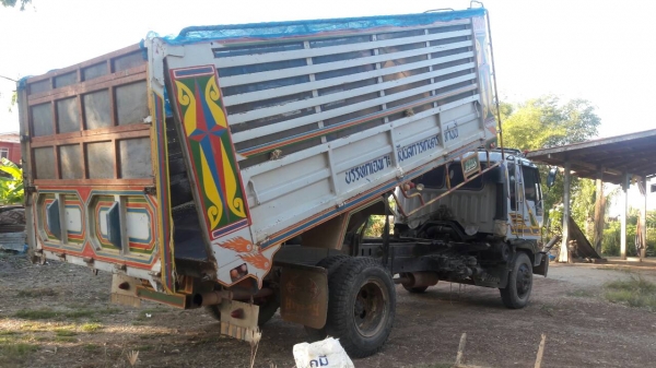 หกล้อ ฮีโน่ FD195ดั้ม เกษตร สภาพสวยพร้อมใช้ ทะเบียนพร้อมโอน