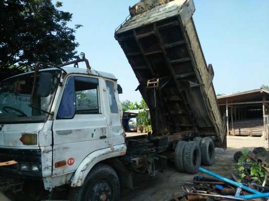 UDปี39CWA12M 2เพลา กระบะดั้มสามิตร เครื่อง180แรง เกียร์ฟูเลอร์แท้จากโรงงาน เครื่อง เกียร์ เฟืองท้าย ไม่เคยถอดเลยซักชิ้นคลัชซีสวย หัวเก๋งตีอาบน้ำไม่ผุ กระบะต้องลอกพื้นเปลี่ยนแผงข้าง ทะเบียน ม.79 ถามลายละเอียดเพิ่มเติมได้