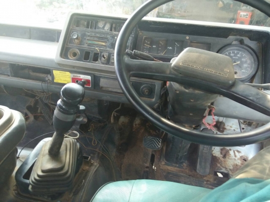 UDปี39CWA12M 2เพลา กระบะดั้มสามิตร เครื่อง180แรง เกียร์ฟูเลอร์แท้จากโรงงาน เครื่อง เกียร์ เฟืองท้าย ไม่เคยถอดเลยซักชิ้นคลัชซีสวย หัวเก๋งตีอาบน้ำไม่ผุ กระบะต้องลอกพื้นเปลี่ยนแผงข้าง ทะเบียน ม.79 ถามลายละเอียดเพิ่มเติมได้