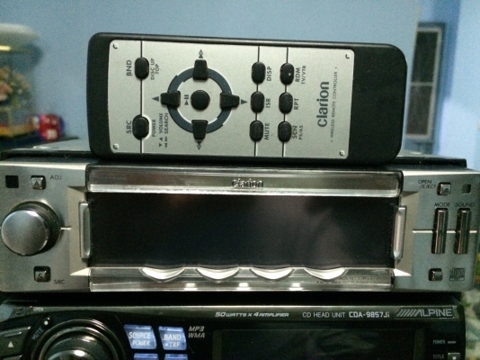 CLARION DXZ856MP รุ่นท็อป 24Bit 4v MP3-RW CD-RW FMคลื่นไทย AUX จอสี สัมผัสหน้าจอ สไลด์ไฟฟ้า กราฟฟิก ปรีเอ้า3ชุด AUX1ชุด พร้อมรีโมท มือ2