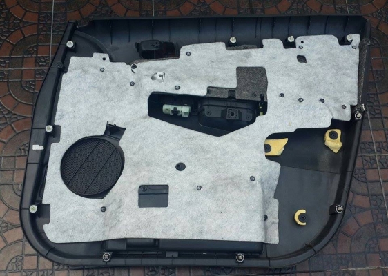 แผงประตู โตโยต้า wish 4 พร้อมสวิทช์กระจกไฟฟ้า 4 ชิ้น