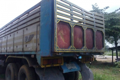 ร๊อคกี้ 210