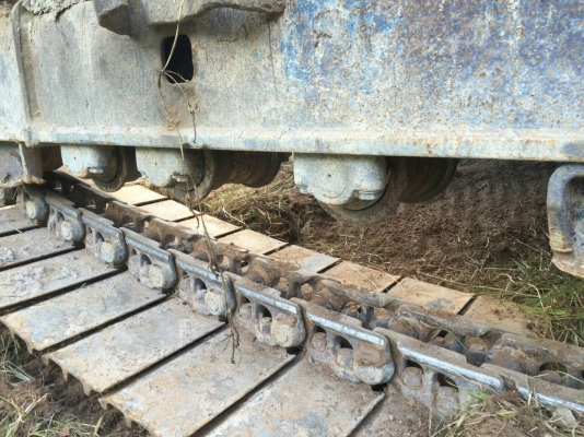 ขายรถแบคโฮ KOBELCO SK.200-YN11 เล่มทะเบียน 7000 กว่า ช.ม ไฟฟ้ามี ช่วงล้างเต็ม รถสวยมากๆ ราคา.1650000 สนใจโทรด่วน