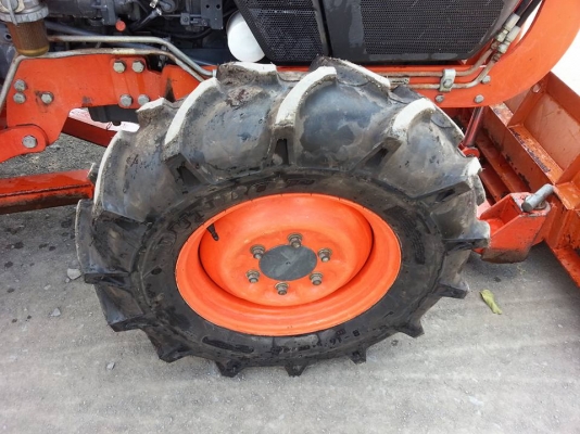 นางฟ้า...มาแล้ว..คูโบต้า L3408 4 WD พร้อมใบมีดดันหน้า..รถไร่เดิมๆออกจากไร่มัน