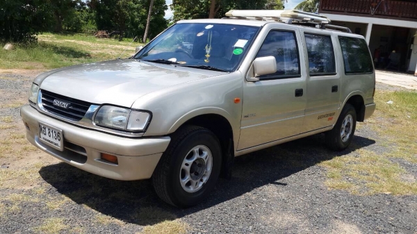 ขายอีซูซุ ADVENTURE ปี 2001 เครื่องเดิม 2.8 เทอร์โบ ราคา 138,000 บาท ติดต่อคุณเอ๋ 092-6356419