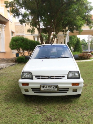 ขาย. Daihatsu mira mint ปี97 แท้เครื่องหัวฉีด660ccเกียร์ ธรรมดา สีขาวมุก ทำใหม่ นอก ใน สวยๆ ภายในหุ้มใหม่. ช่วงล่างทำมาใหม่. แบตใหม่ 7/9/58 ยางใหม่ ปี15ต้นปี. เพิ่งเปลียน รถสวย พร้อมใช้งาน. ประหยัดน้ำมัน. หาทีจอดรถง่าย. เบาะด้านหลังพับ เก็บของได้เยอะครับ.
