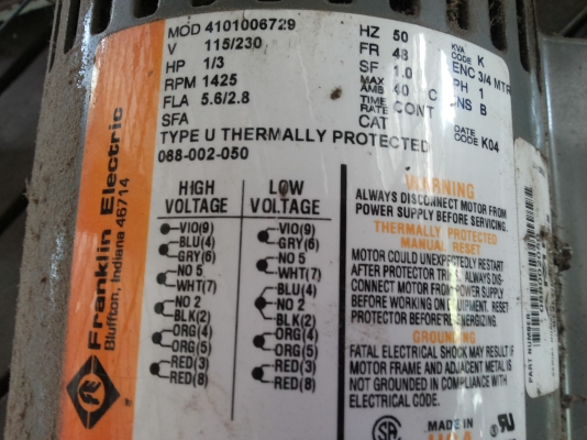 มอเตอร์เกียร์ Franklin Electric ขนาด 250 W.  อัตราทดที่ 1/60 ทดแล้วหมุนที่ 23 รอบต่อนาที (มี 10 ตัว )