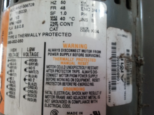 มอเตอร์เกียร์ Franklin Electric ขนาด 250 W.  อัตราทดที่ 1/60 ทดแล้วหมุนที่ 23 รอบต่อนาที (มี 10 ตัว )