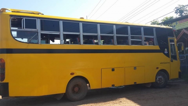 ขาย6ล้อบัสยาว8.50เมตร เครื่อง150แรง eh500 แชชซีสวย โฉมบอดี้สวย เบาะครบ50ที่นั้ง เอกสารครบภาษีเต็ม พร้อมวิ่งใช้งาน เบรคแห้ง ทิ๊ฟฟี่