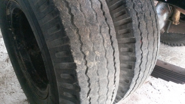 ขายเทรเลอขึ้นแบคโฮpc40 พร้อมใช้พร้อม พื้นยาว2.50&times;กว้าง1.80เมตร