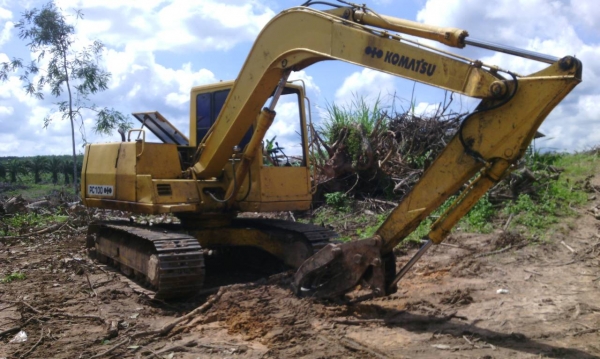 ขายรถแบคโฮ KOMATSU PC100-5 ระบบไฟเต็ม ไม่มีเอกสาร ราคา 600000