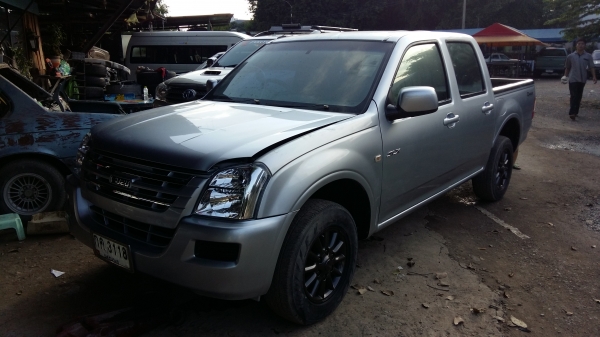 ฟรีดาวน์ ขายด่วนครับ ISUZU D MAX 4ประตู 2500 ปี05 คอมมอนเรล รถสวยครับ พร้อมใช้งาน เอกสารพร้อมโอน ครับ