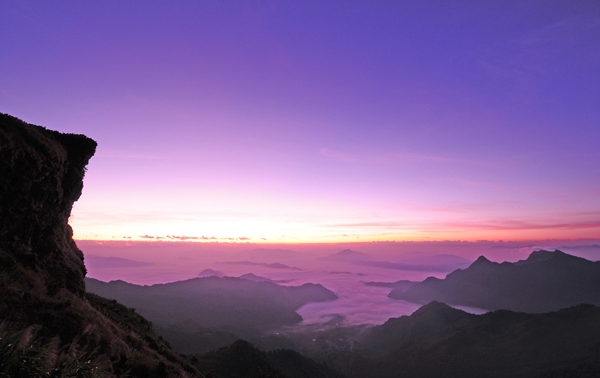 บริการรถตู้ให้เช่าพร้อมคนขับ เที่ยวได้จุใจ บริการดีเยี่ยม รถสะอาด บริการรถตู้ให้เช่าพร้อมคนขับ เที่ยวได้จุใจ บริการดีเยี่ยม รถสะอาด