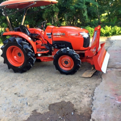 ขายรถไถคูโบต้า L3608 ทำงาน 600 ชั่วโมงสภาพสวย พร้อมอุปกรณ์ดันดินหน้าและผานพรวน ขายราคา 298,000 บาทค่ะ สนใจโทรสอบถามได้ที่เบอร์ 081-9136451 คุณโบว์