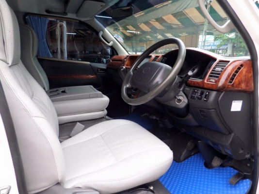 โทร 0922726669 ตันหยง ตู้เบสออโต้แวน ขายรถตู้ดี เบนซิน CNG ปี  2010  แต่งวีไอพี